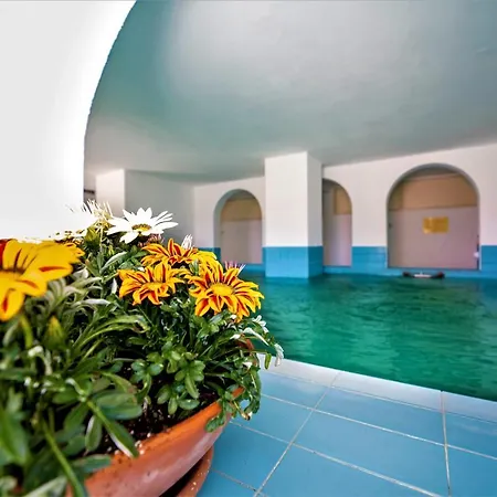 Hotel La Mandorla 3*